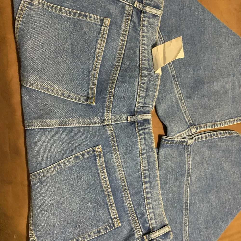 Free Assembly Rise Barrel Jean - Picture 6 of 6